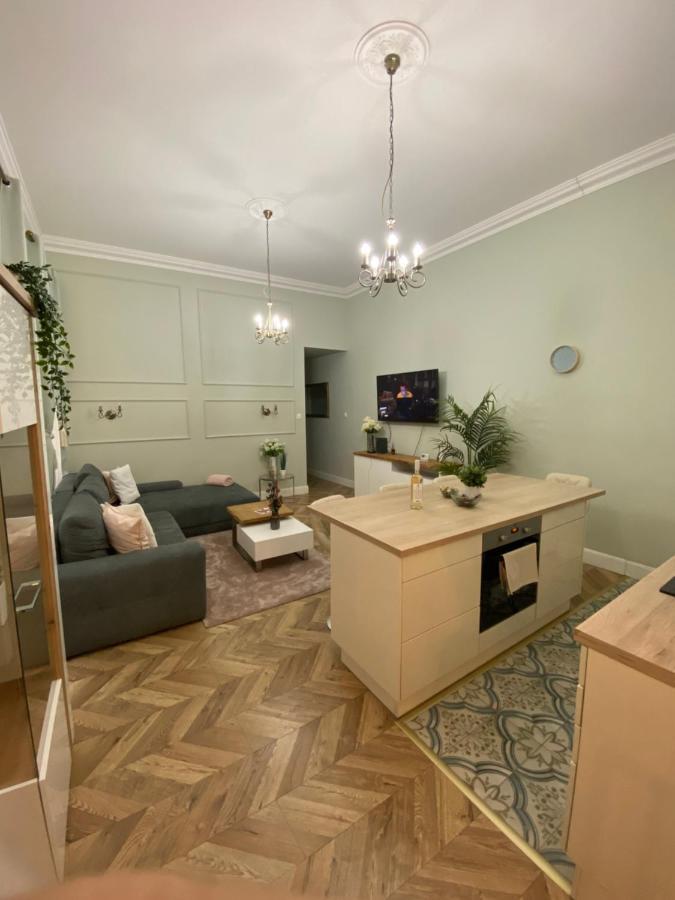 Pj Apartment Budapeste Exterior foto